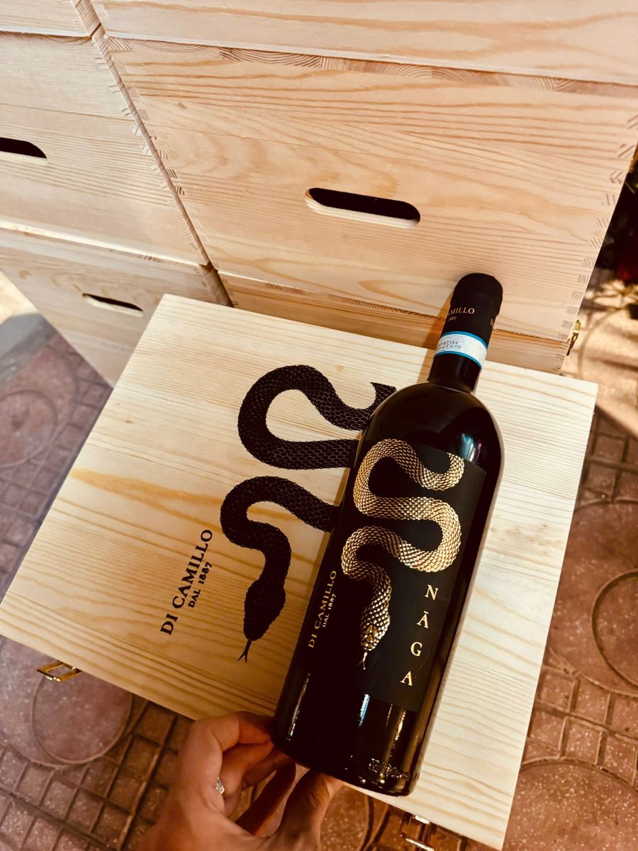 Rượu vang Naga Di Camillo Vini