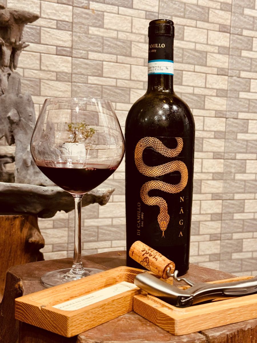 Rượu vang Naga Di Camillo Vini