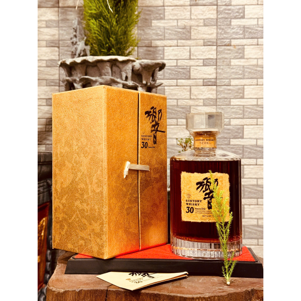 Rượu Whisky Nhật Hibiki 30 Gold Limited Edition